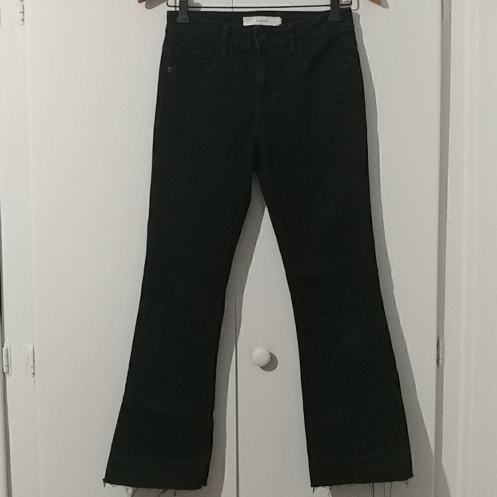 Hidden Jeans - Picture 1 of 6